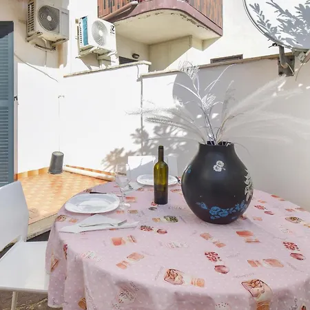 2 Bedroom Lovely In Marina Di Ardea